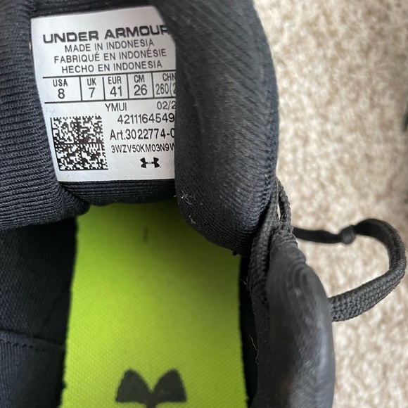 Under Armour Football Cleats size 8 - Picture 6 of 6